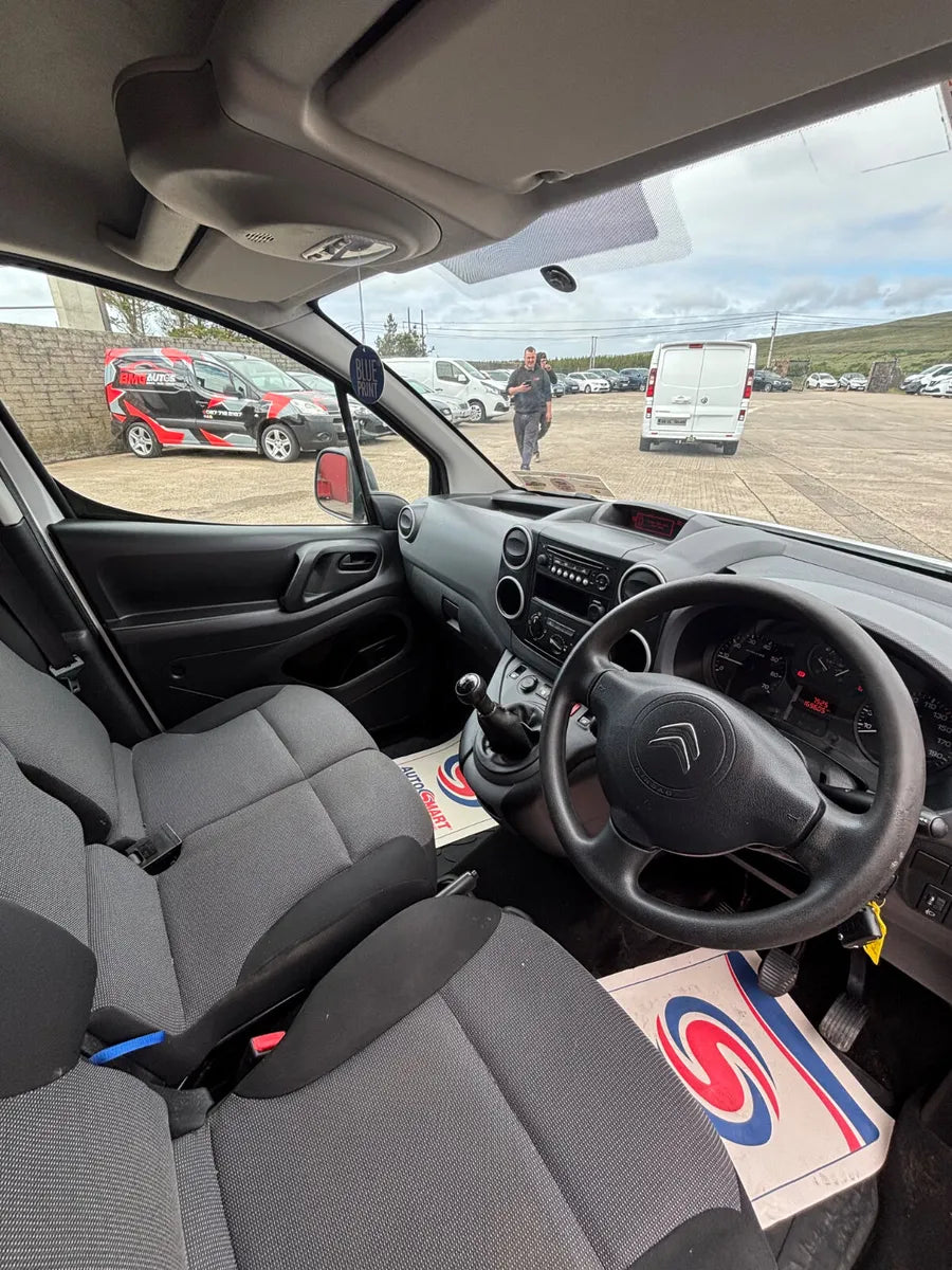 Citroen Berlingo 2017 new CVRT, delivery, and warranty.
