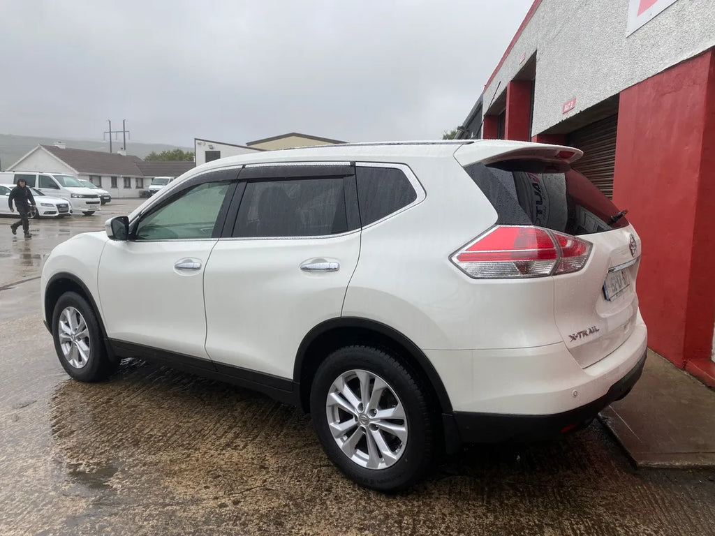 2015 NISSAN X TRAIL 7 seater