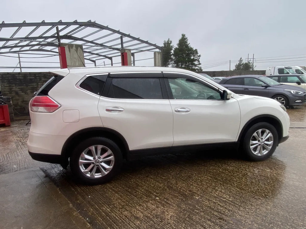 2015 NISSAN X TRAIL 7 seater