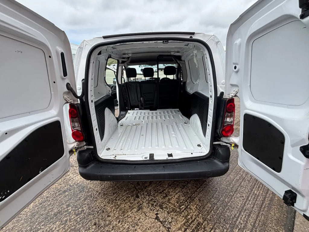 Citroen Berlingo 2017 new CVRT, delivery, and warranty.
