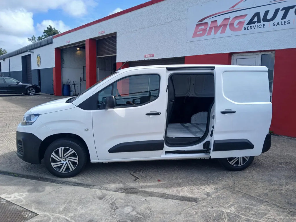 Citroen Berlingo 2022 free delivery new CVRT