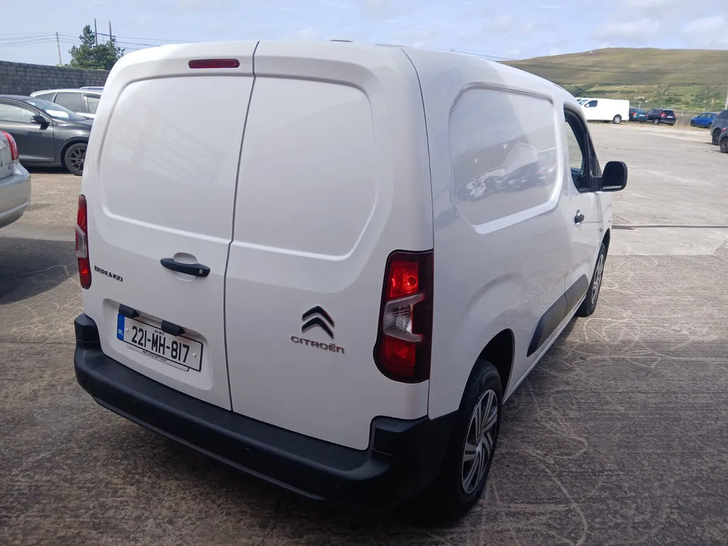 Citroen Berlingo 2022 free delivery new CVRT