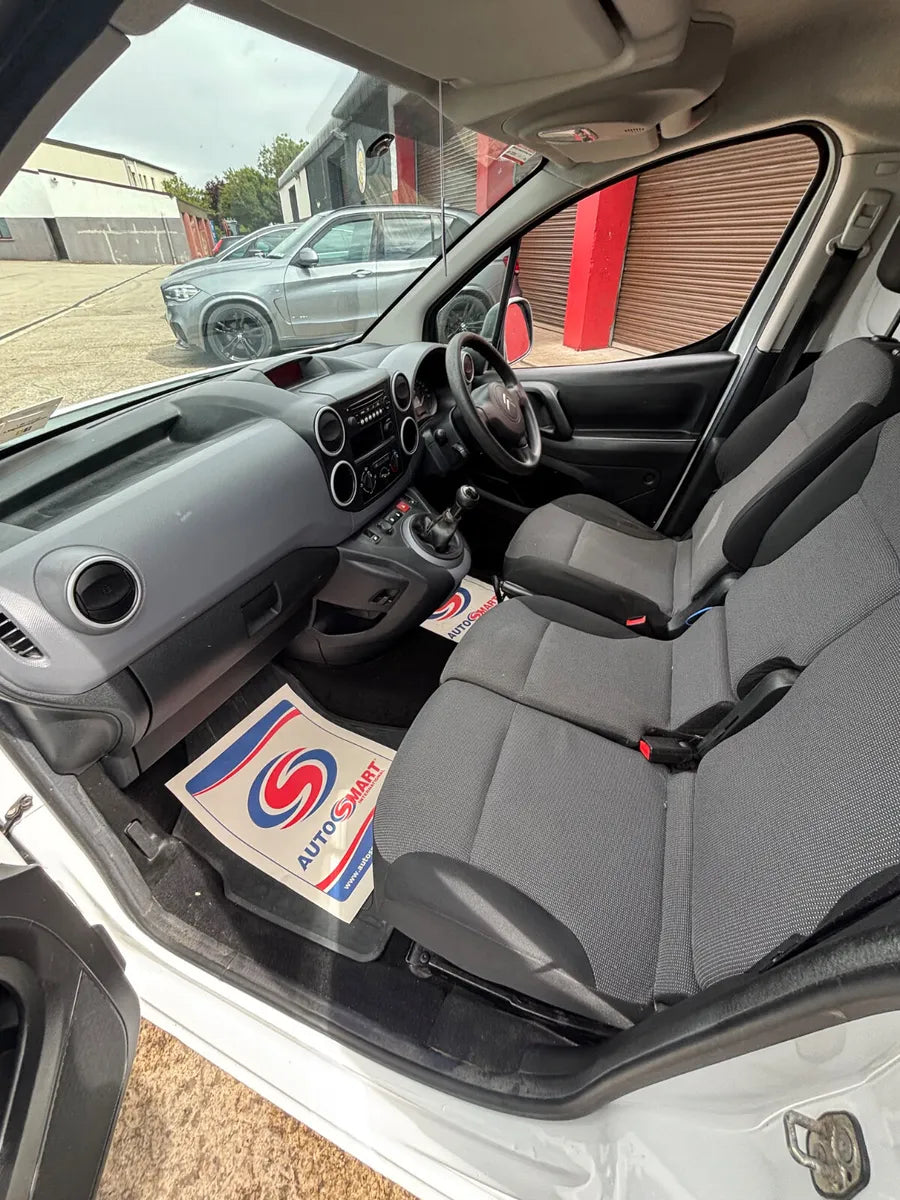 Citroen Berlingo 2017 new CVRT, delivery, and warranty.