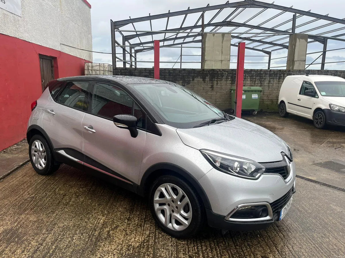 RENAULT CAPTUR 2017 AUTOMATIC WARRANTY DELIVERY
